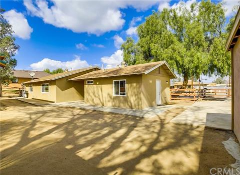 1372 3rd St, Norco, CA 92860 photo 46