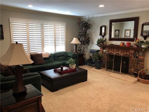 547 S Wrightwood St, Orange, CA 92869 photo 4