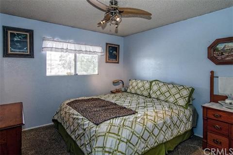 14639 Eucalyptus St, Hesperia, CA 92345 photo 21