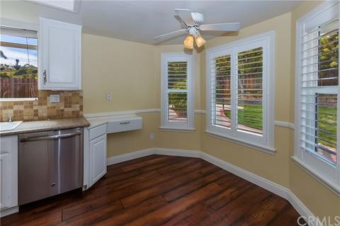 1302 Henshaw Rd, Oceanside, CA 92056 photo 3