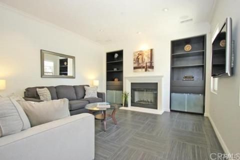 17 Arrowhead, Irvine, CA 92618 photo 2