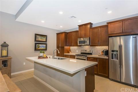 405 Trailblaze, Irvine, CA 92618 photo 17