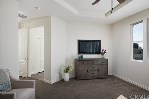 12135 Cambrian Cir, Artesia, CA 90701 photo 19