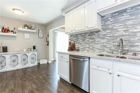 1406 Todd Cir, Corona, CA 92882 photo 9