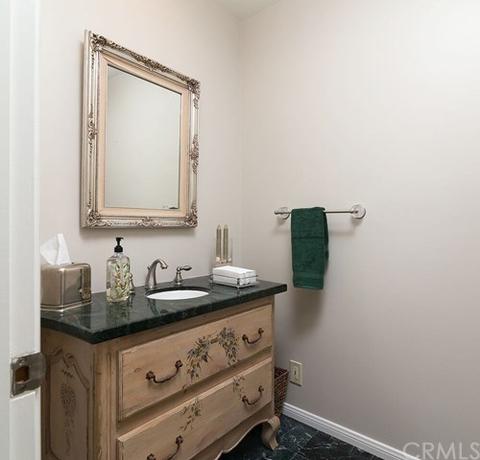 5330 El Parque St, Long Beach, CA 90815 photo 9