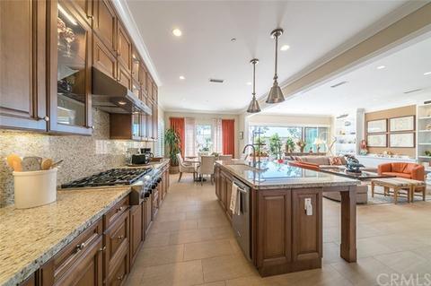 54 Bloomington, Irvine, CA 92620 photo 7