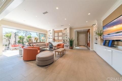 54 Bloomington, Irvine, CA 92620 photo 3
