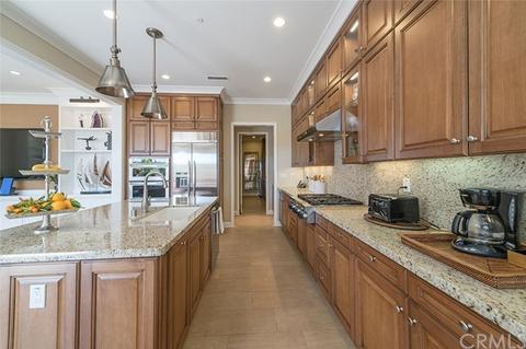 54 Bloomington, Irvine, CA 92620 photo 8