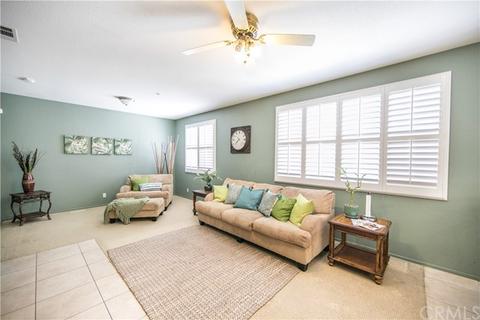 7467 Vicksburg Pl, Fontana, CA 92336 photo 9