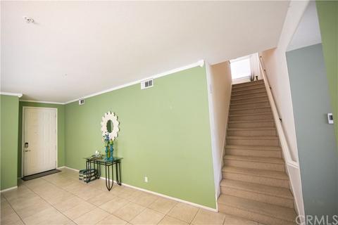 7467 Vicksburg Pl, Fontana, CA 92336 photo 5