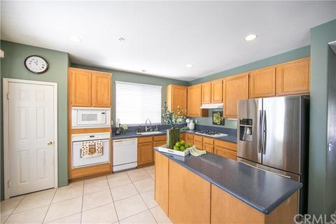 7467 Vicksburg Pl, Fontana, CA 92336 photo 7