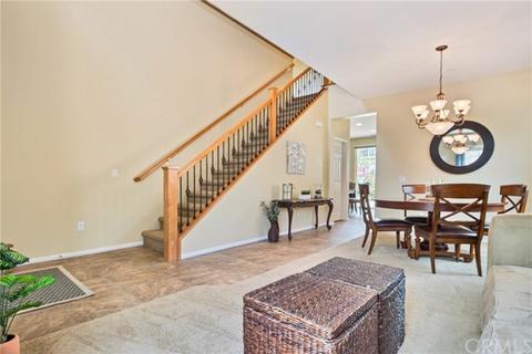 617 Ibiza Ln, Oxnard, CA 93035 photo 2