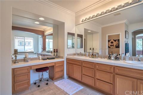 1561 Amberleaf, Costa Mesa, CA 92626 photo 19