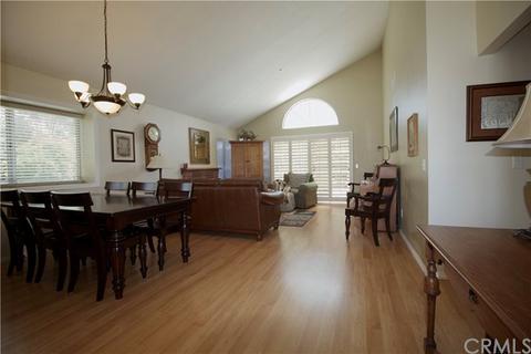 7531 Lily Ct, Fontana, CA 92336 photo 4