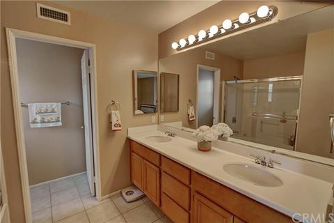 61 Danbury, Irvine, CA 92618 photo 8