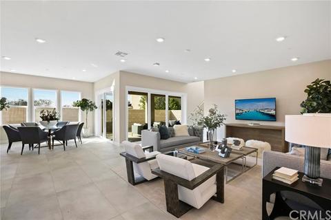 70 Hawking, Irvine, CA 92618 photo 2