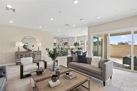 70 Hawking, Irvine, CA 92618 photo 3