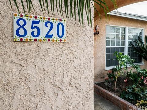 8520 Borson St, Downey, CA 90242 photo 2