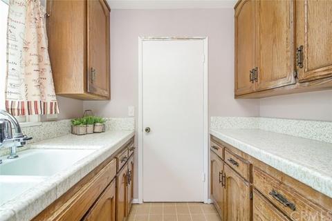 400 E Rosslynn Ave, Fullerton, CA 92832 photo 6