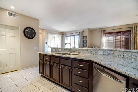 15 Bellevue, Irvine, CA 92602 photo 12