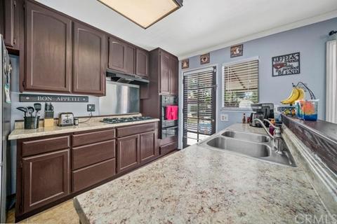 4520 Santee Pl, Riverside, CA 92504 photo 9