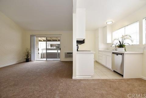 302 Streamwood, Irvine, CA 92620 photo 4