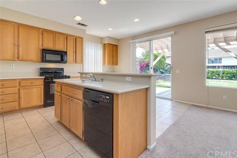 19741 Rotterdam, Riverside, CA 92508 photo 4