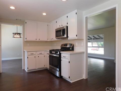 1613 E Bermuda Dunes St, Ontario, CA 91761 photo 2