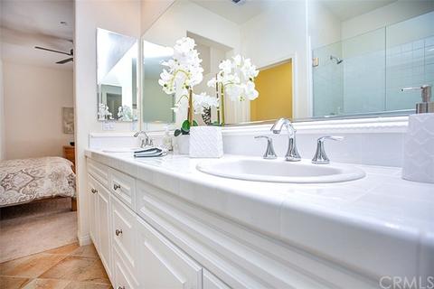 31 Hallmark, Irvine, CA 92620 photo 38
