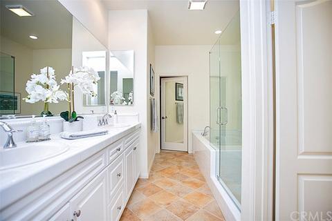 31 Hallmark, Irvine, CA 92620 photo 32