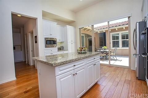 31 Hallmark, Irvine, CA 92620 photo 18