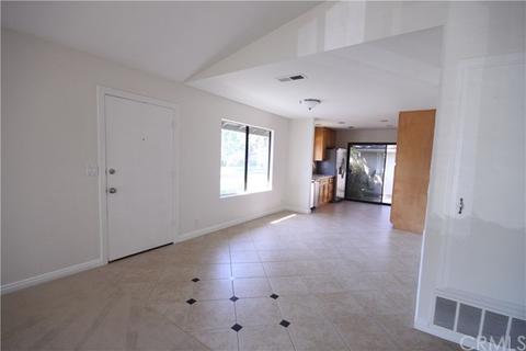 2 Locust, Irvine, CA 92604 photo 4