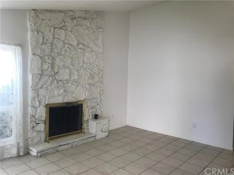 11127 Cameron Dr, Riverside, CA 92505 photo 3