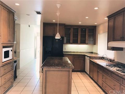 11127 Cameron Dr, Riverside, CA 92505 photo 2
