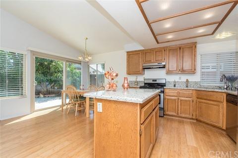 1833 Champlain Dr, Corona, CA 92880 photo 12