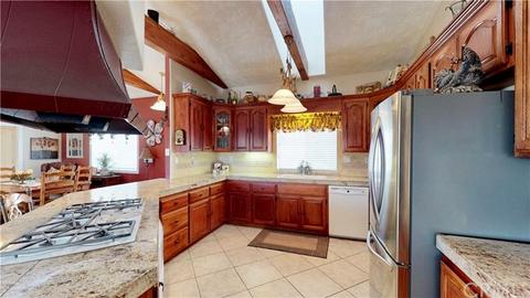 15087 Tacony Ct, Apple Valley, CA 92307 photo 5