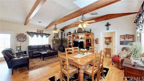 15087 Tacony Ct, Apple Valley, CA 92307 photo 3