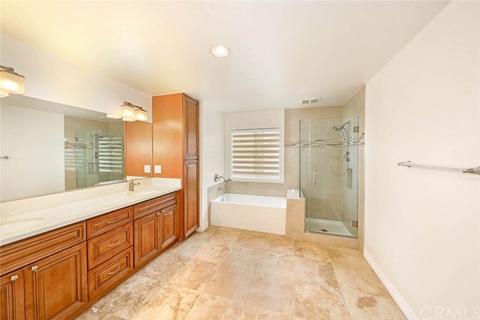 27 Iowa, Irvine, CA 92606 photo 19