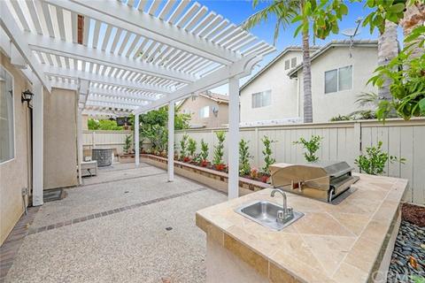 27 Iowa, Irvine, CA 92606 photo 28