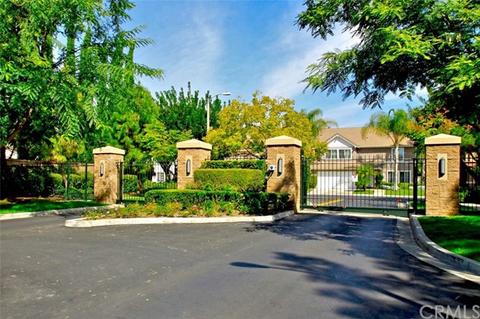 27 Iowa, Irvine, CA 92606 photo 40
