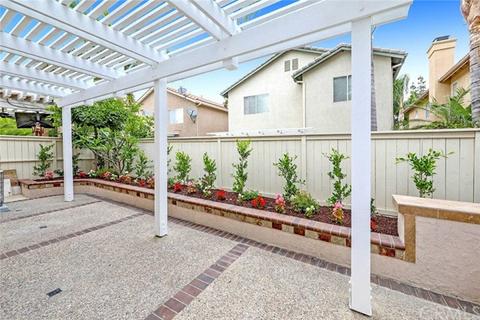 27 Iowa, Irvine, CA 92606 photo 29