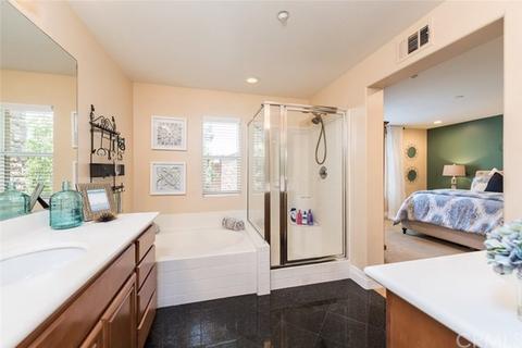 145 Topaz #15, Irvine, CA 92602 photo 18