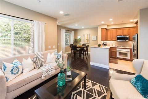 145 Topaz #15, Irvine, CA 92602 photo 4