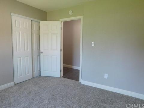 17555 Merrill Ave, Fontana, CA 92335 photo 9
