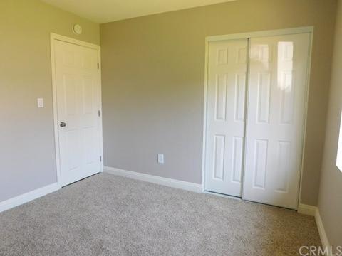 17555 Merrill Ave, Fontana, CA 92335 photo 8