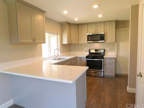 17555 Merrill Ave, Fontana, CA 92335 photo 2