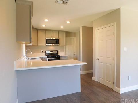17555 Merrill Ave, Fontana, CA 92335 photo 3