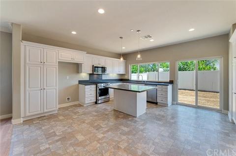 2955 Gibson St, Riverside, CA 92503 photo 3