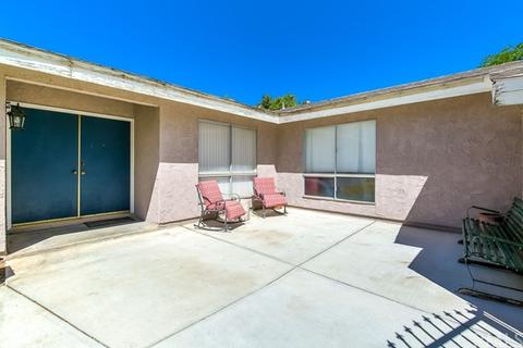44049 Halcom Ave, Lancaster, CA 93536 photo 2