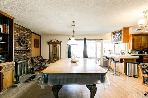 44049 Halcom Ave, Lancaster, CA 93536 photo 8